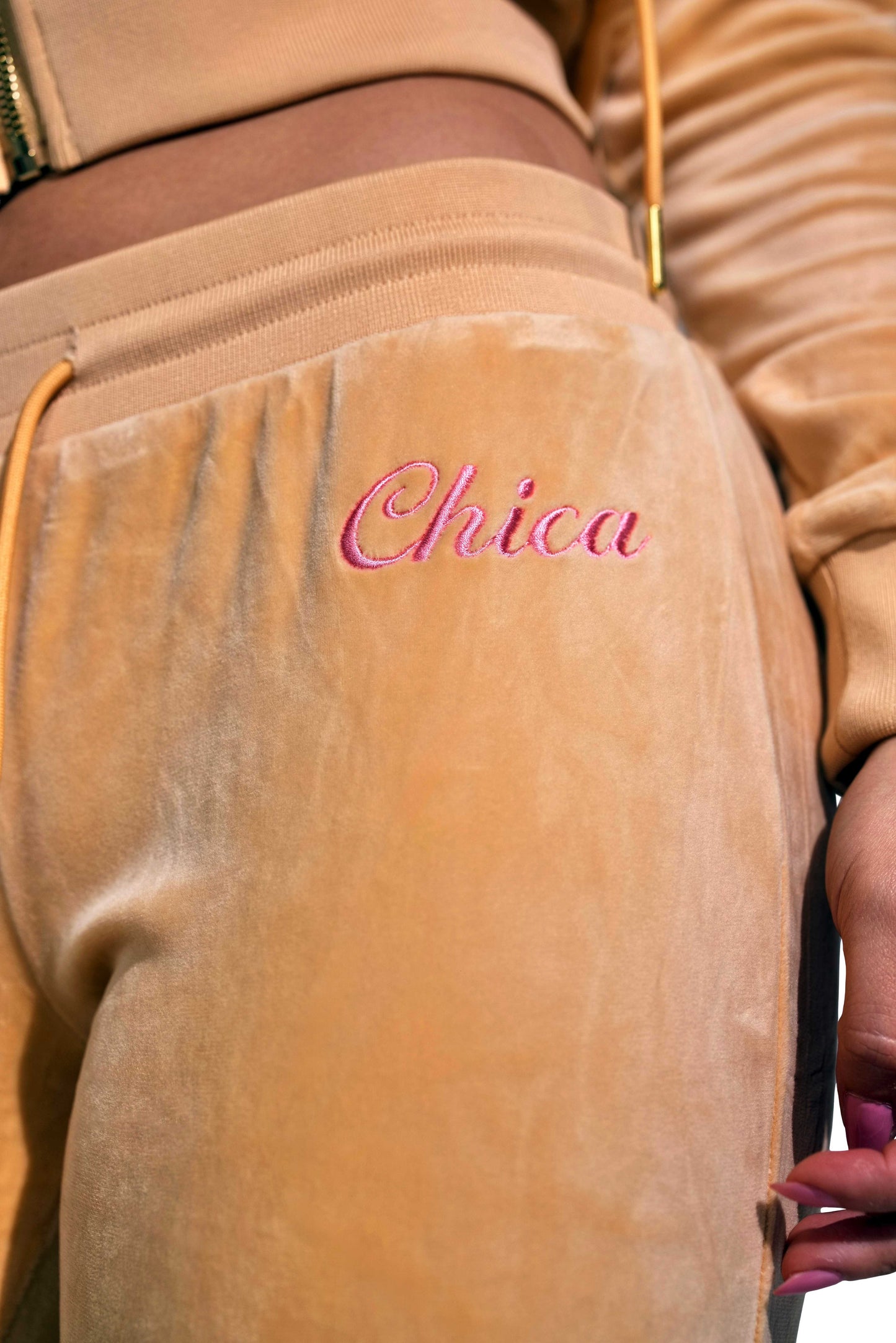 CLASSIC CHICA PANTS
